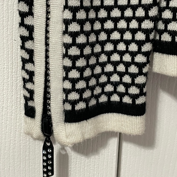 Fontana Women’s Crystal embellished zipper asymmetrical zip sweater size Small - Picture 6 of 13